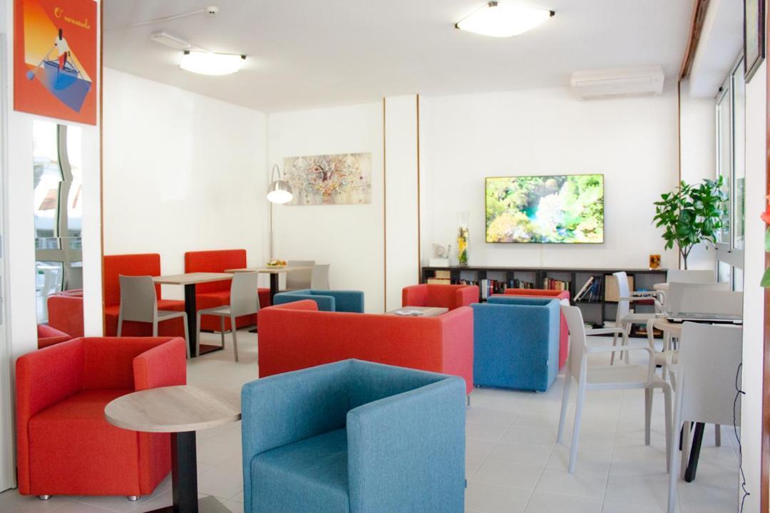 Hotel Lem Rimini Esterno foto