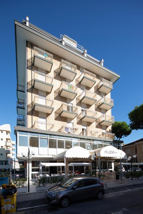 Hotel Lem Rimini Esterno foto